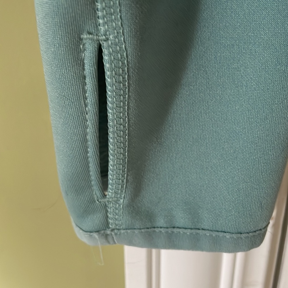 Nike zip-up hoodie - Picture 5 of 6